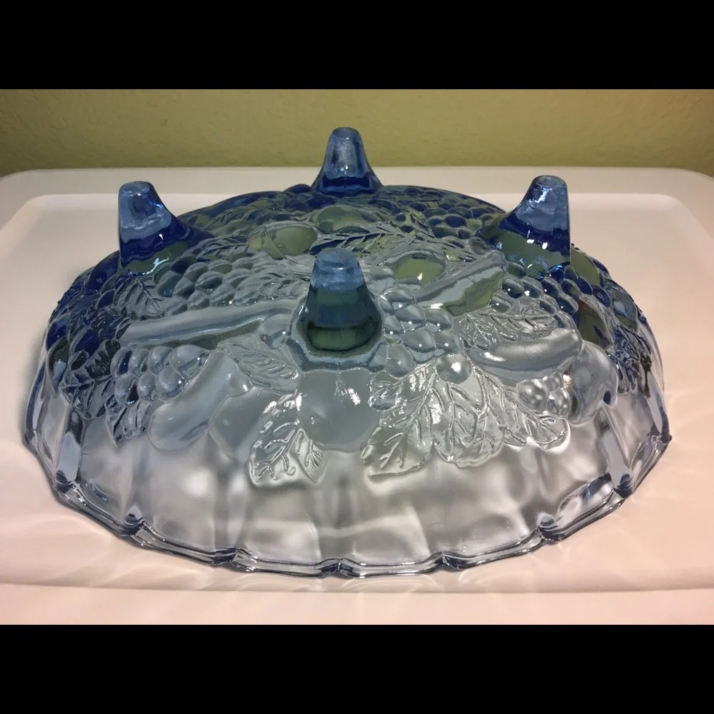 Vintage Indiana / Colony Glass Blue Harvest Grape Bowl - Picture 10 of 12